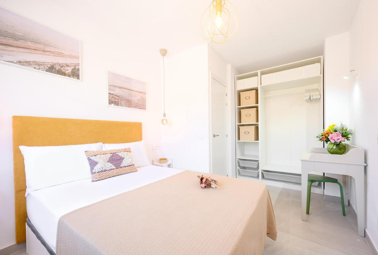 2 Bedroom, New, 1 Min To The Beach, City Center- Picasso By 10Tosea Фуeнхирола Екстериор снимка